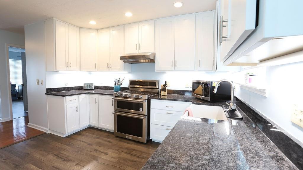 220 Foothills Drive