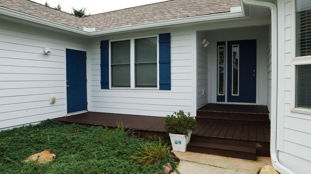 220 Foothills Drive