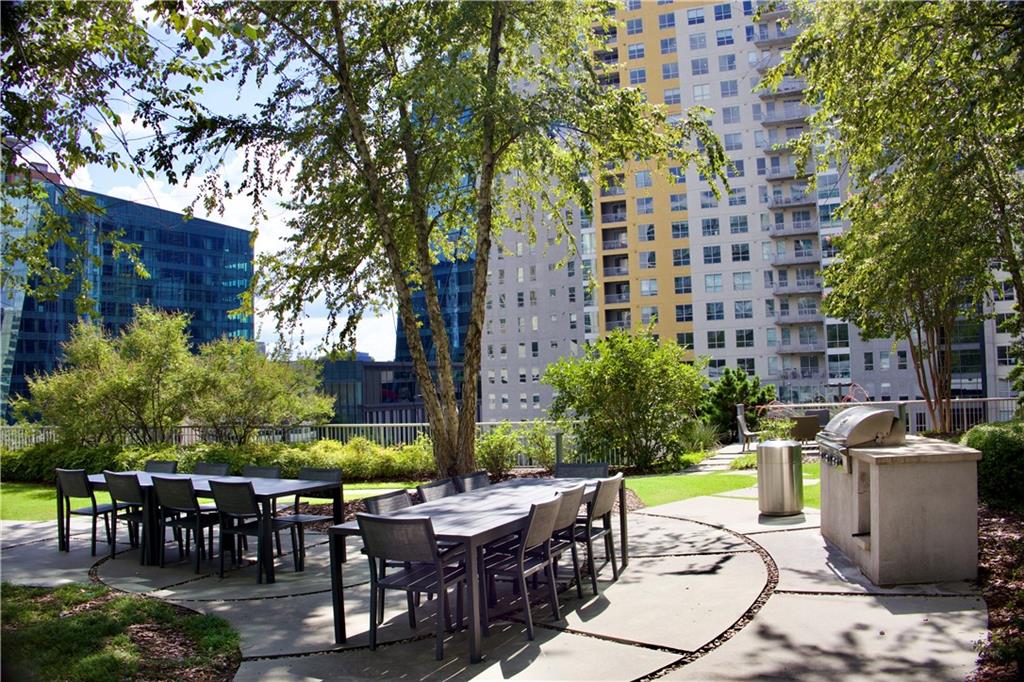 950 W Peachtree Street NW Unit 1102