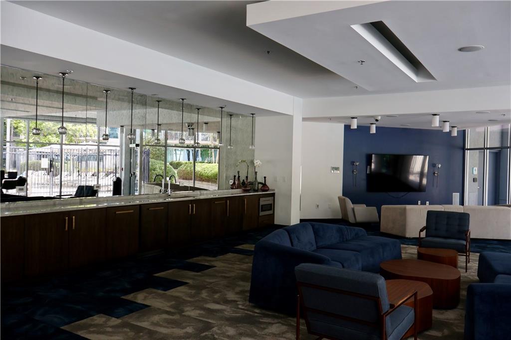 950 W Peachtree Street NW Unit 1102