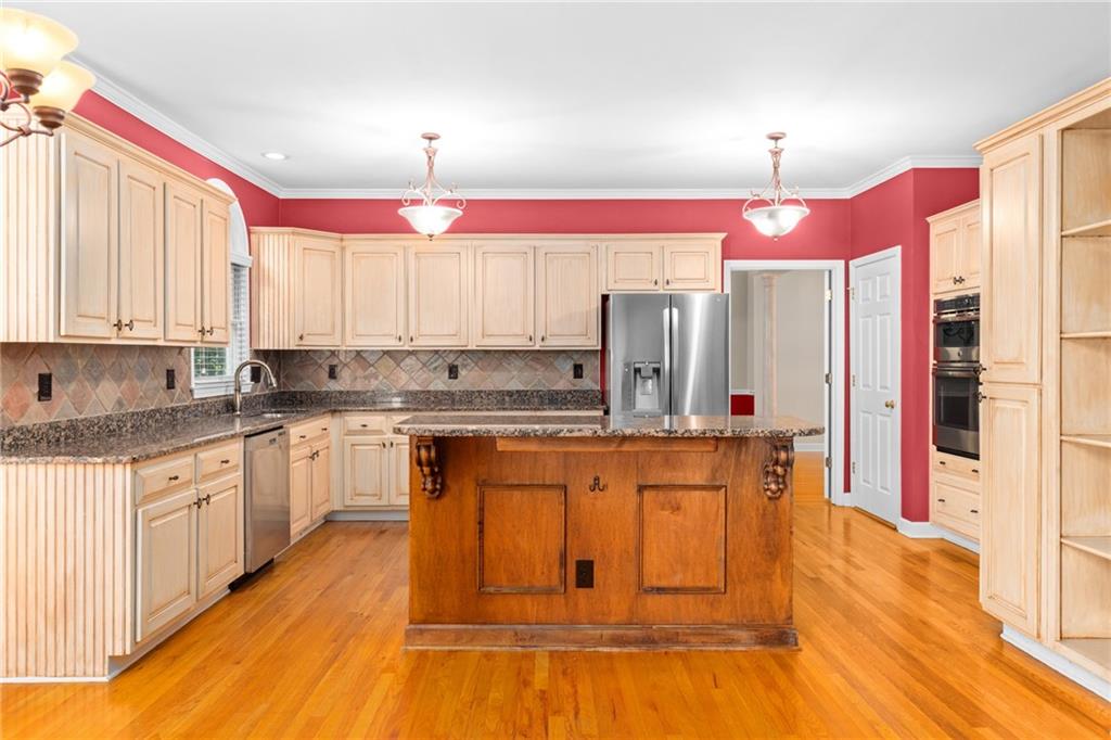 105 Kensington Pond Court