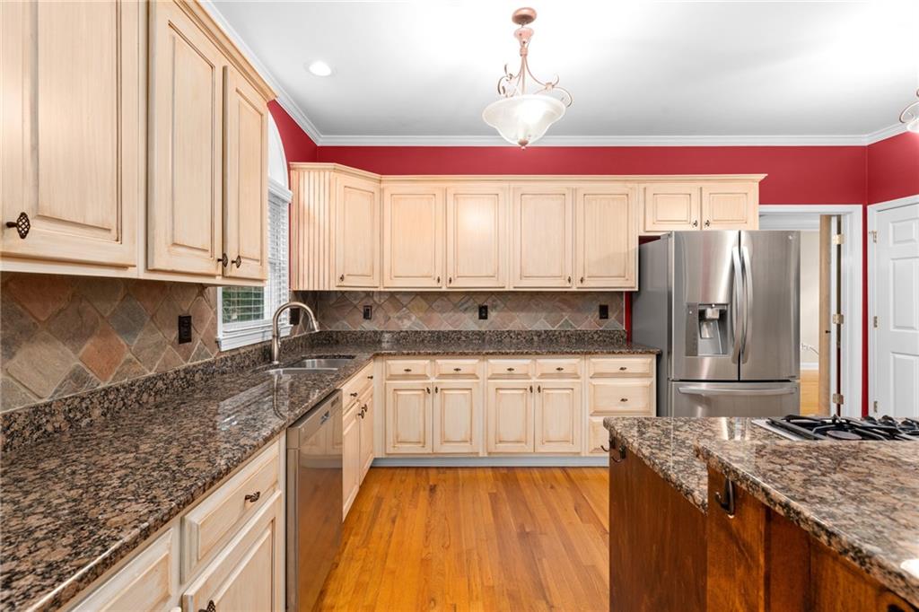 105 Kensington Pond Court