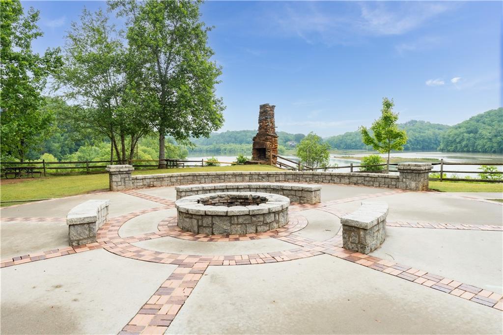 7500 Roswell Road NE Unit 94