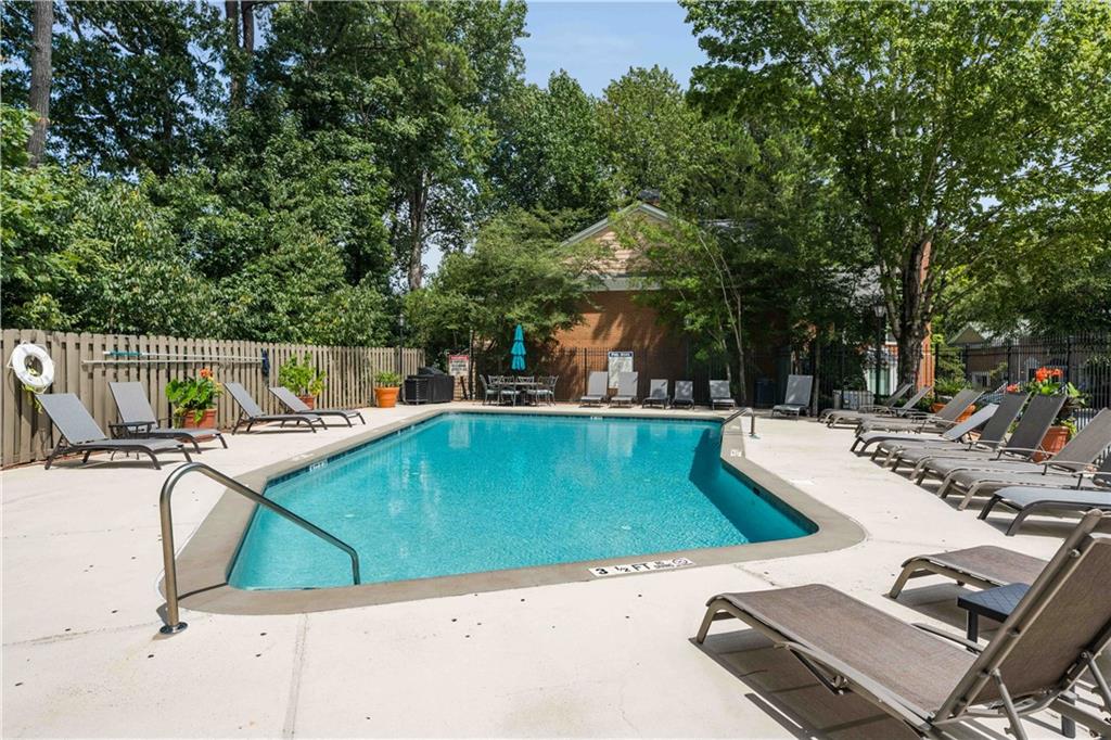 7500 Roswell Road NE Unit 94