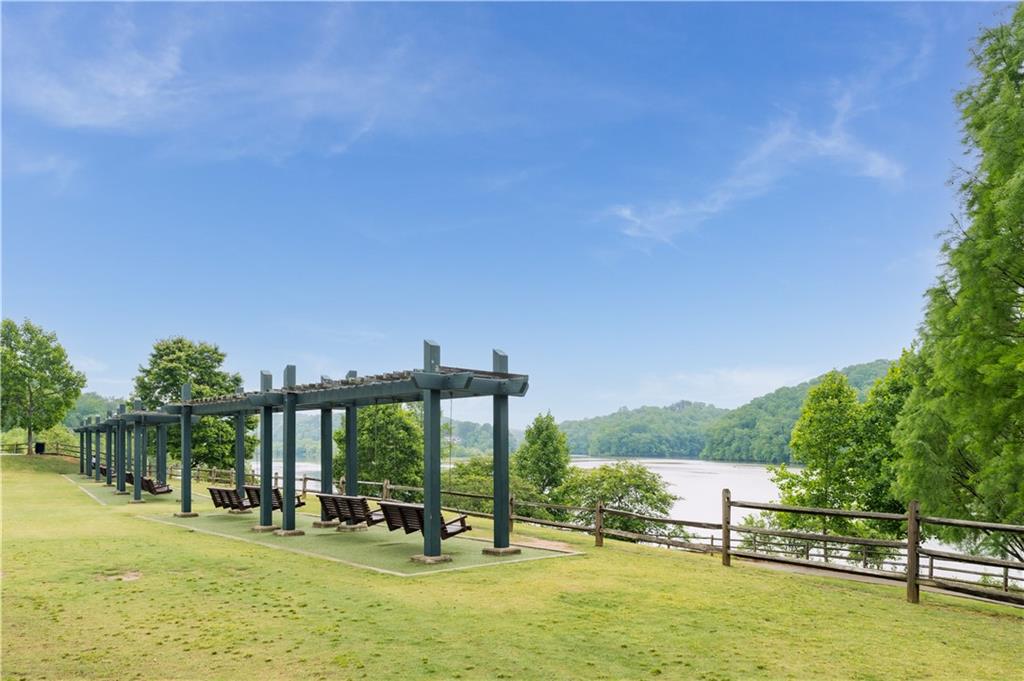 7500 Roswell Road NE Unit 94