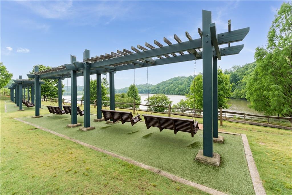 7500 Roswell Road NE Unit 94