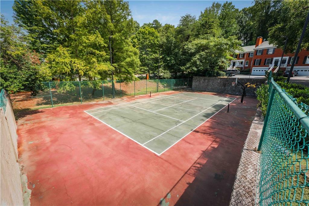 7500 Roswell Road NE Unit 94