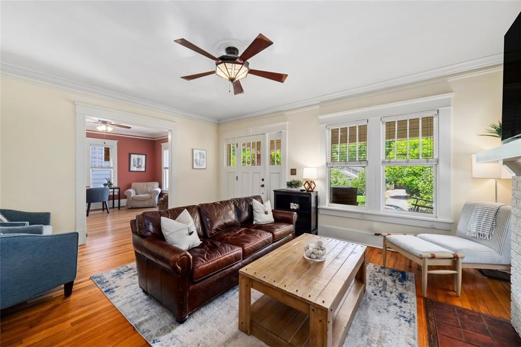 953 Blue Ridge Avenue NE