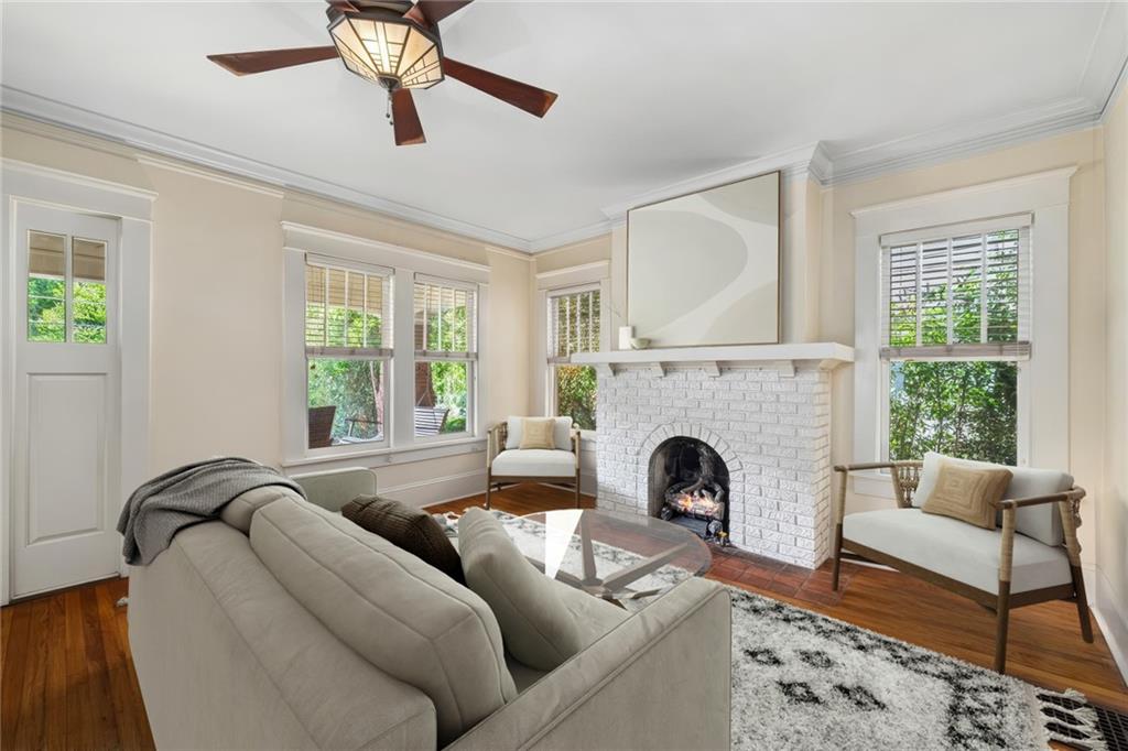 953 Blue Ridge Avenue NE