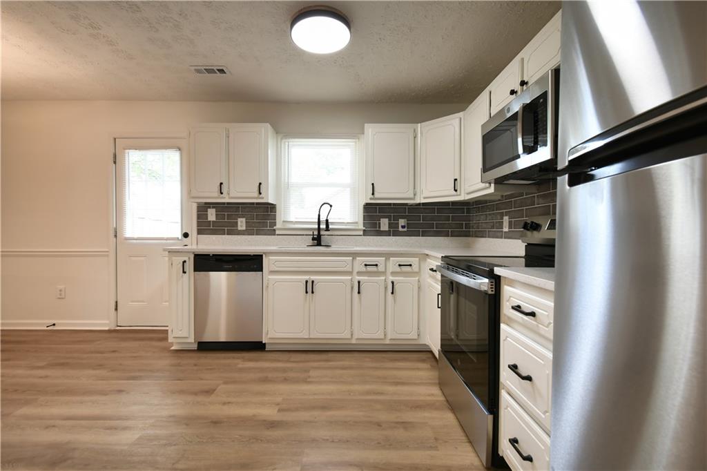 1693 Hunting Creek Drive SE