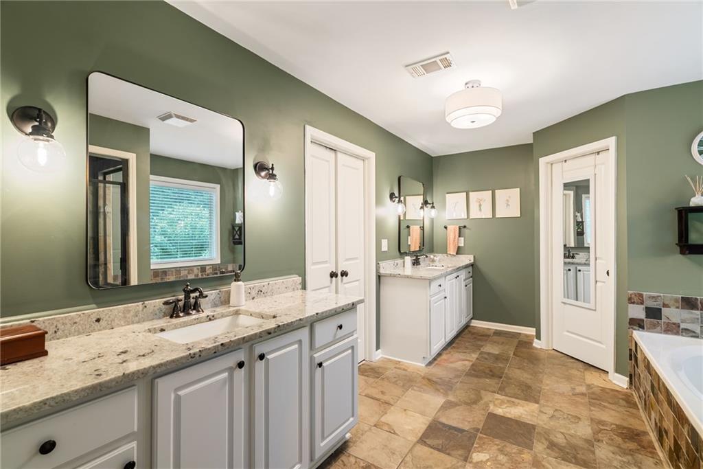1925 Brantley Walk Lane NW