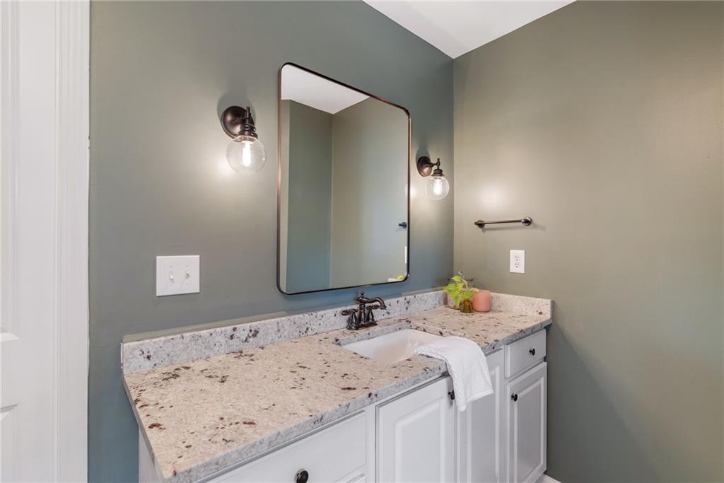 1925 Brantley Walk Lane NW