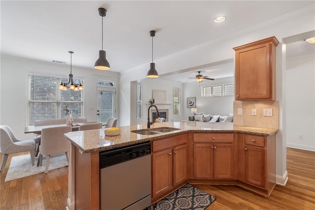 1925 Brantley Walk Lane NW