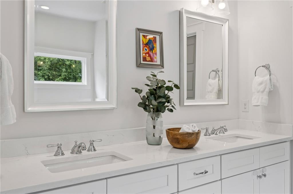 1854 Braeburn Circle SE