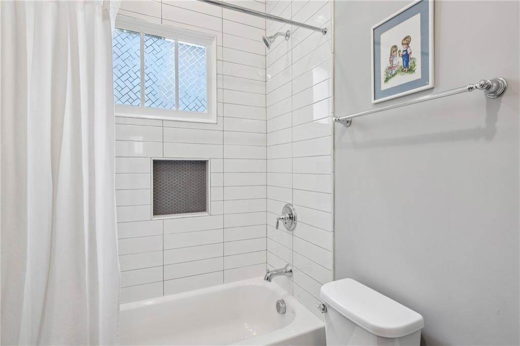 1854 Braeburn Circle SE