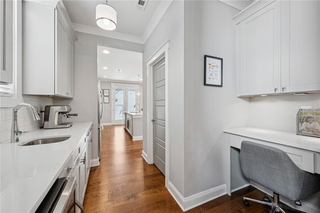 1854 Braeburn Circle SE