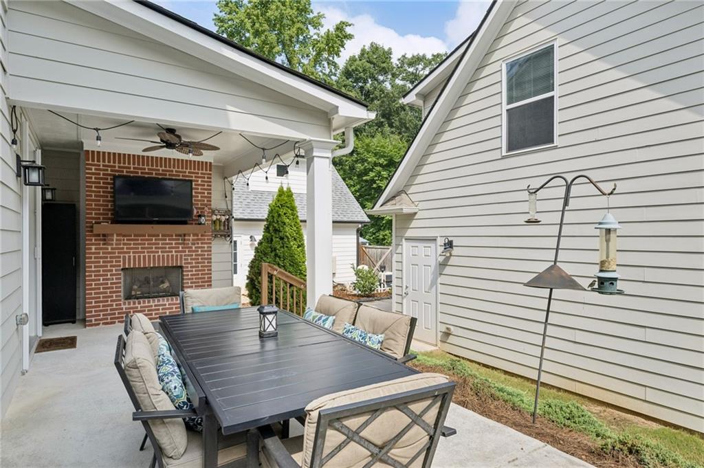 1854 Braeburn Circle SE