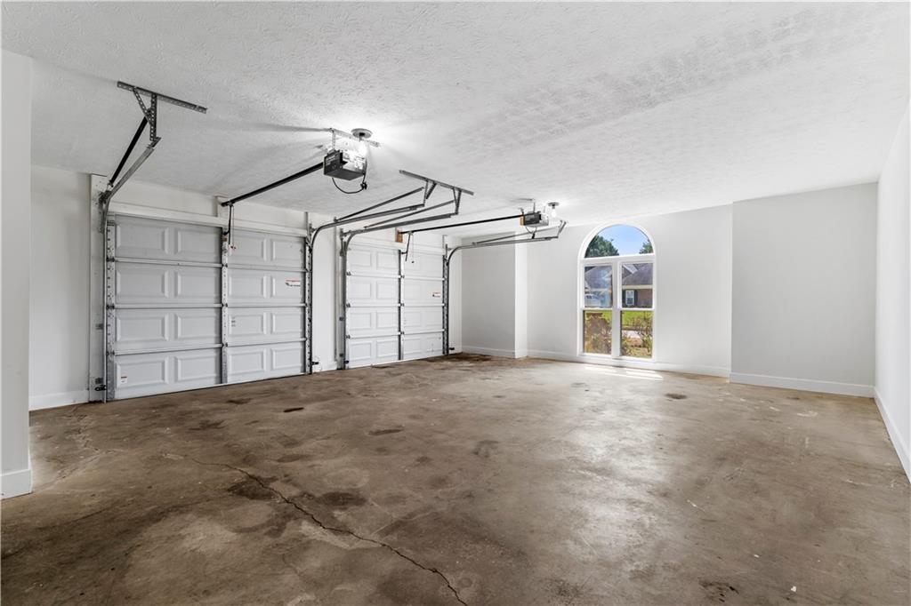 2881 Bridle Creek Drive SW