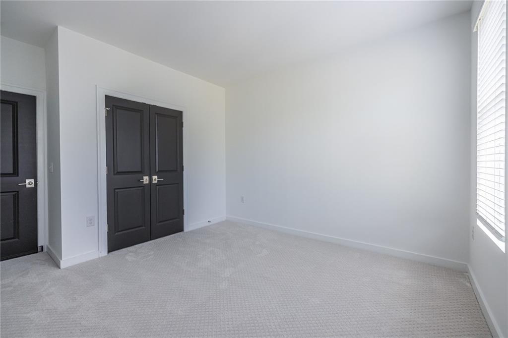 399 Pratt Drive Unit 910