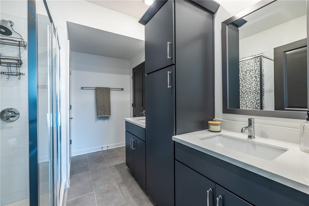 399 Pratt Drive Unit 910