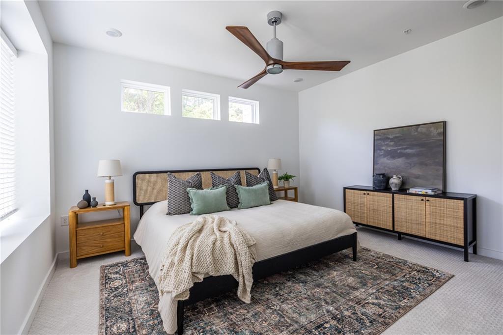 399 Pratt Drive Unit 910