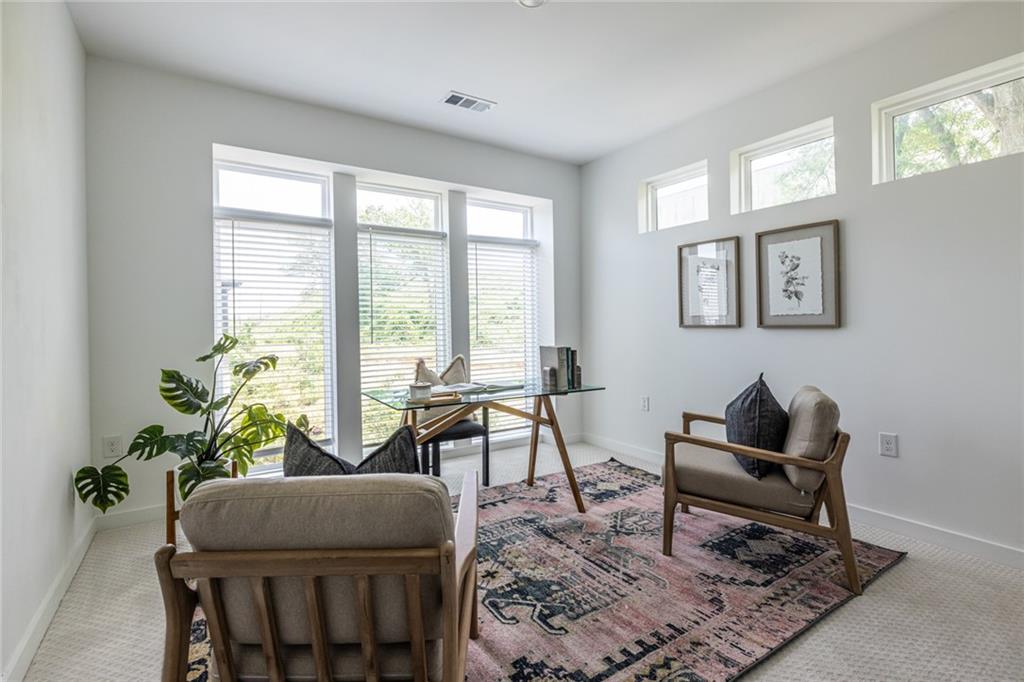 399 Pratt Drive Unit 910