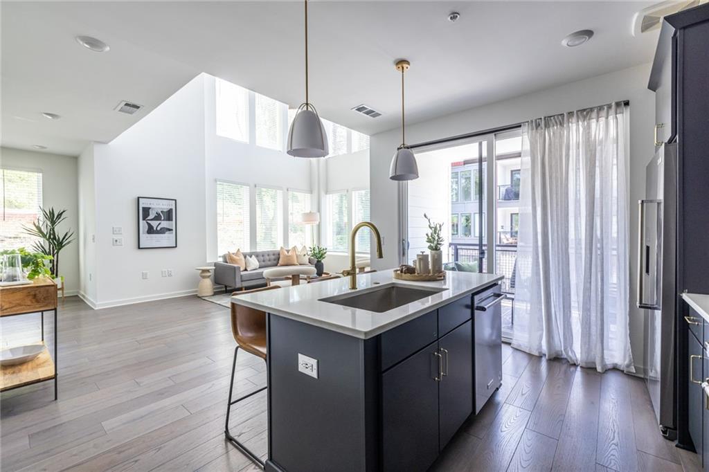 399 Pratt Drive Unit 910