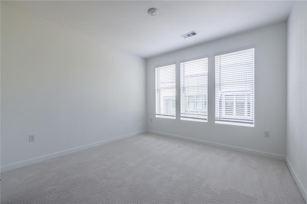 399 Pratt Drive Unit 910