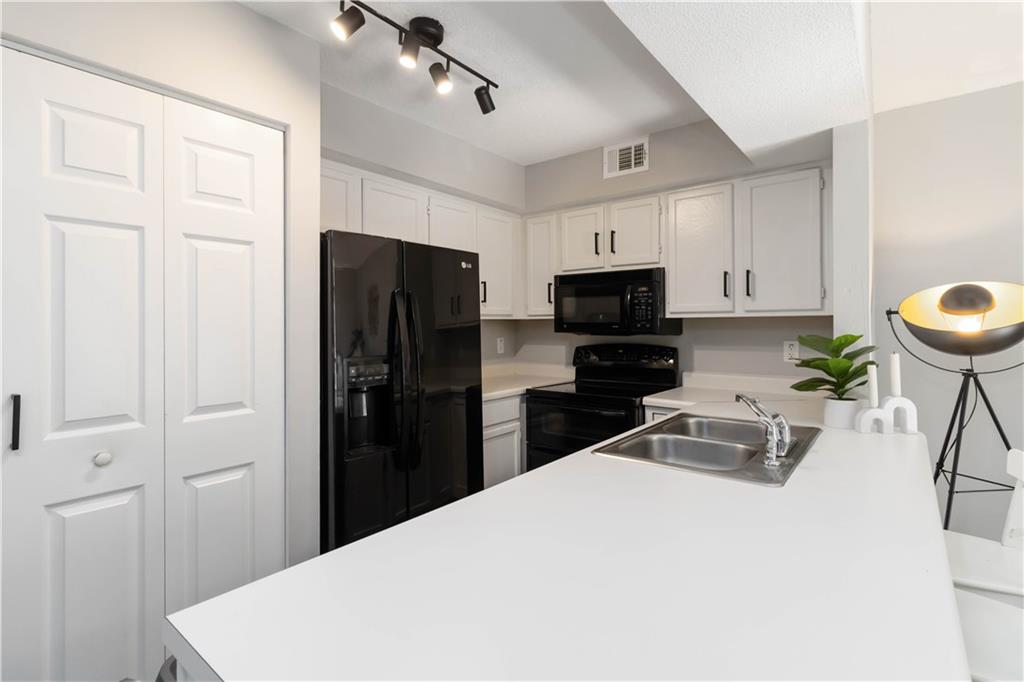 3071 Steeplechase Drive