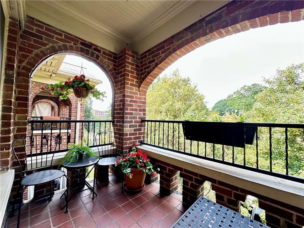 795 PONCE DE LEON NE Unit B4