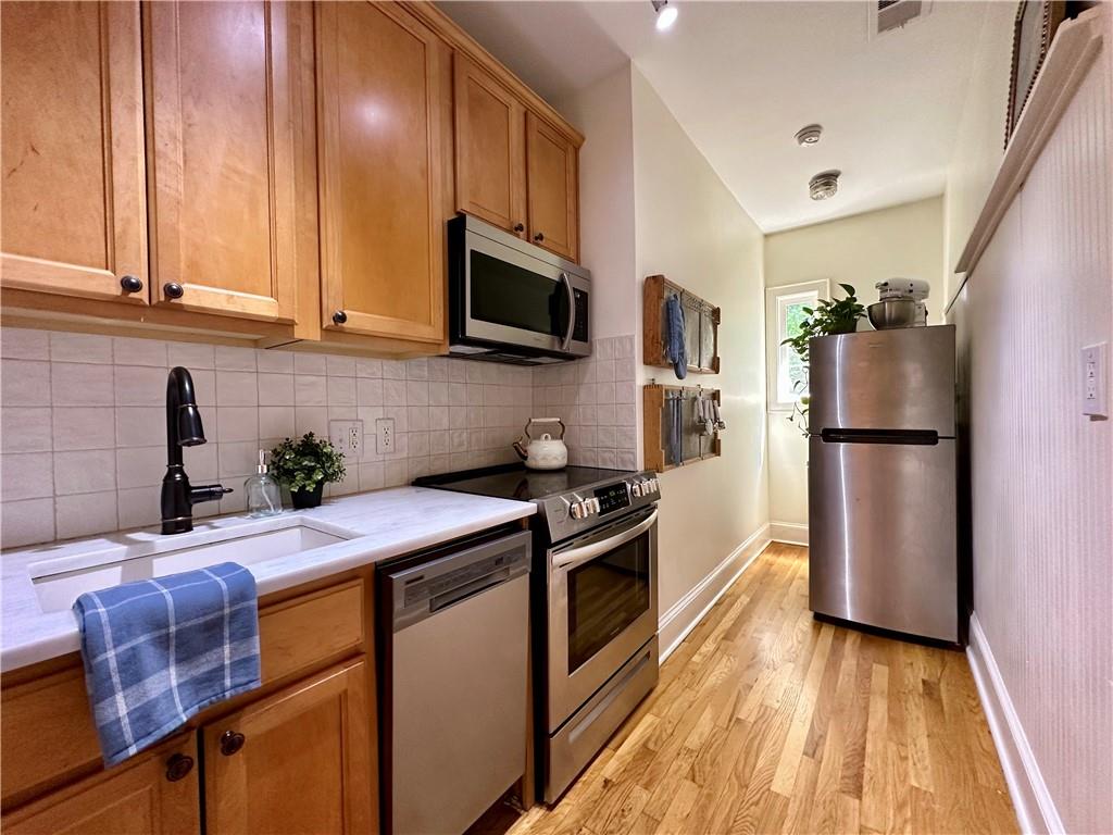 795 PONCE DE LEON NE Unit B4