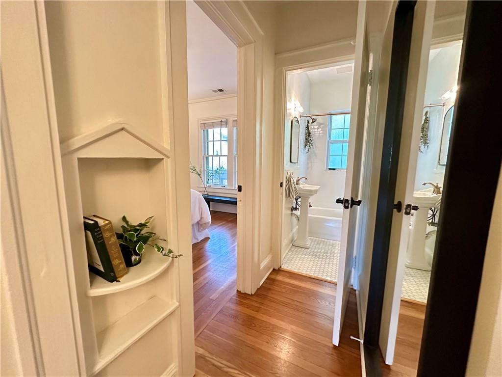 795 PONCE DE LEON NE Unit B4