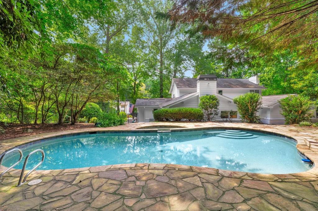 3432 Wynnton Drive NE