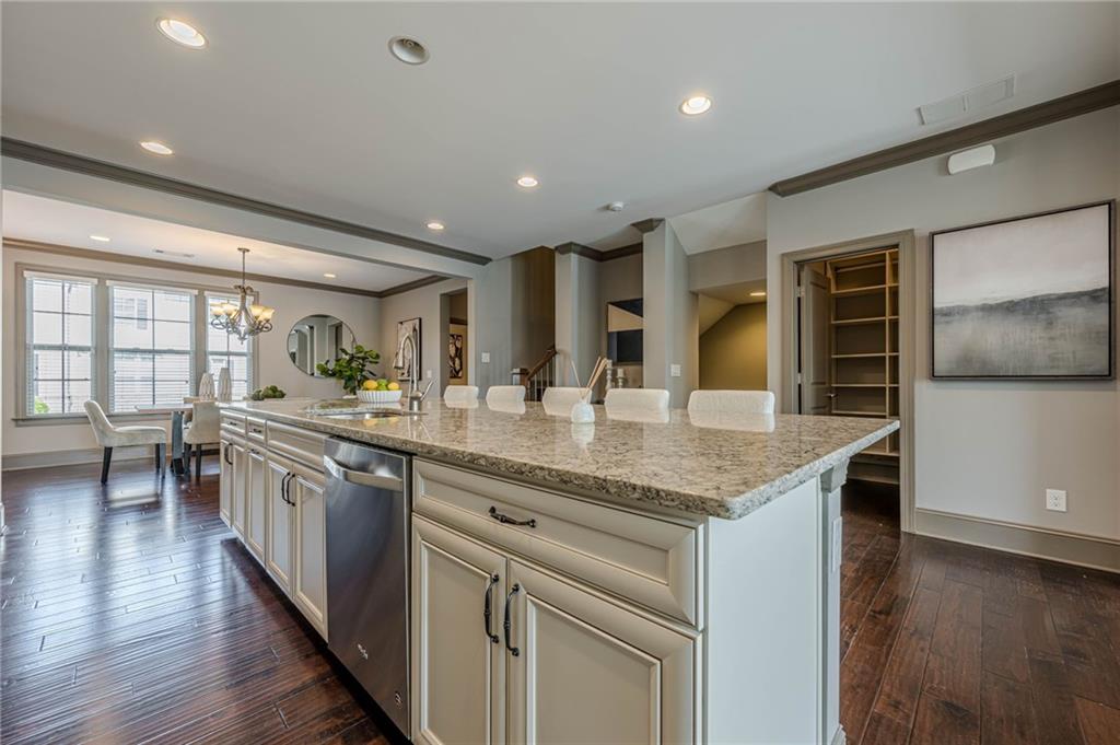 1435 Druid Manor Boulevard NE