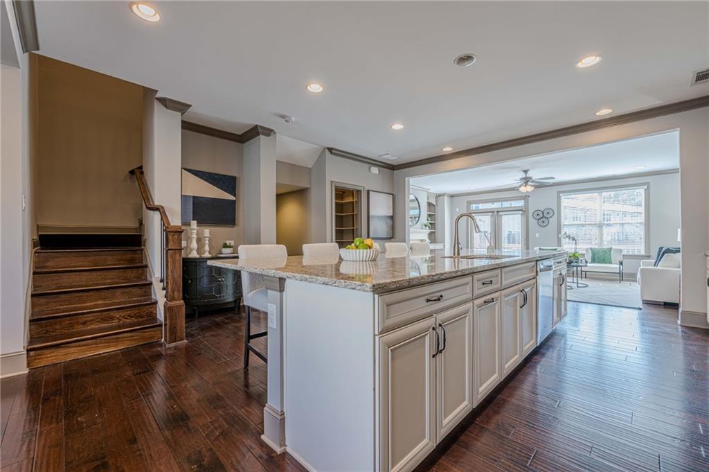 1435 Druid Manor Boulevard NE