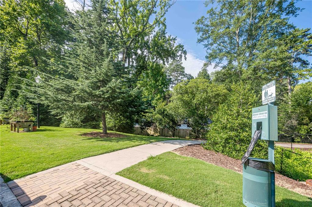 1435 Druid Manor Boulevard NE