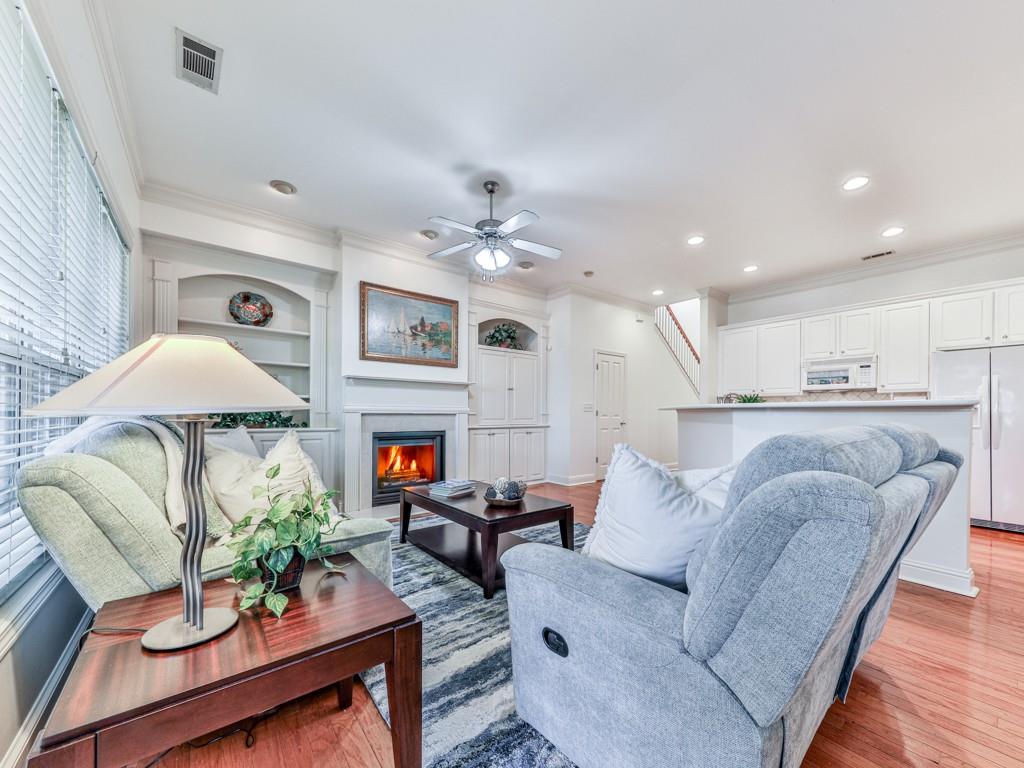 3425 Henderson Reserve