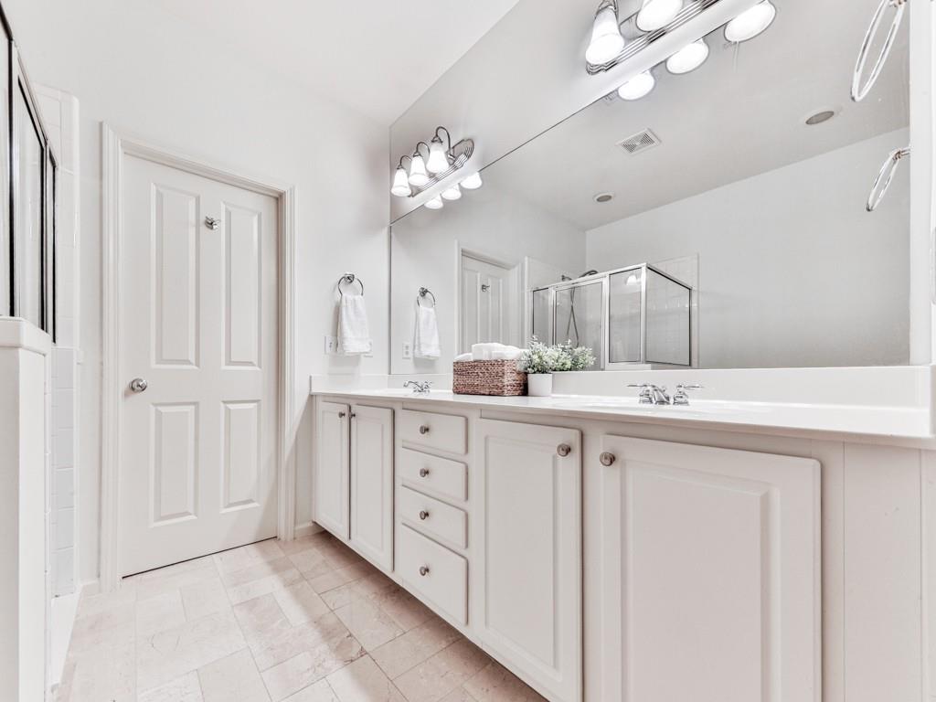 3425 Henderson Reserve