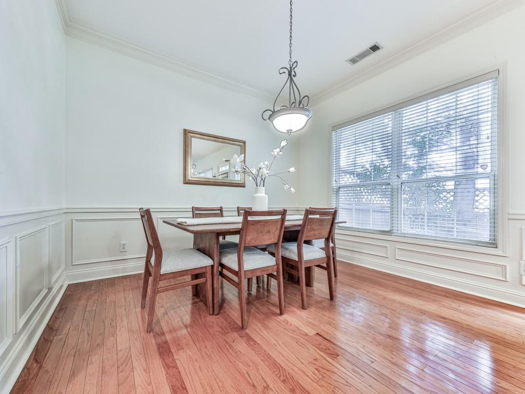 3425 Henderson Reserve