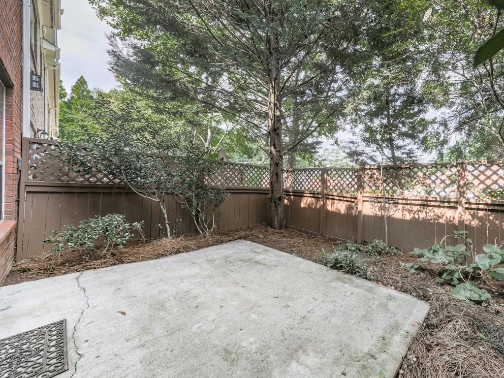 3425 Henderson Reserve