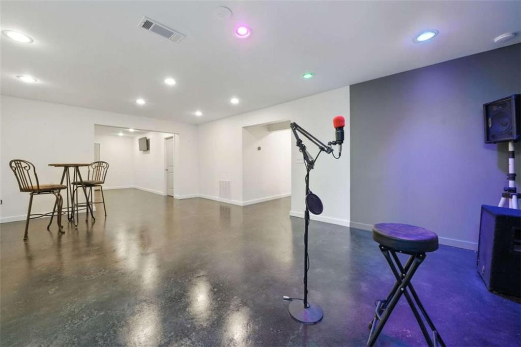 160 Crest Brooke Drive