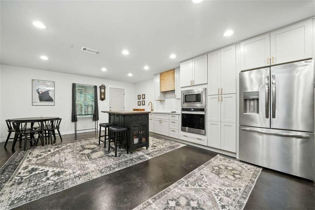 160 Crest Brooke Drive