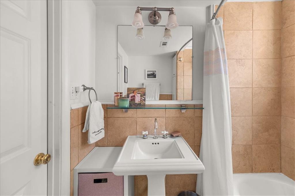 878 Briarcliff Road NE Unit B4