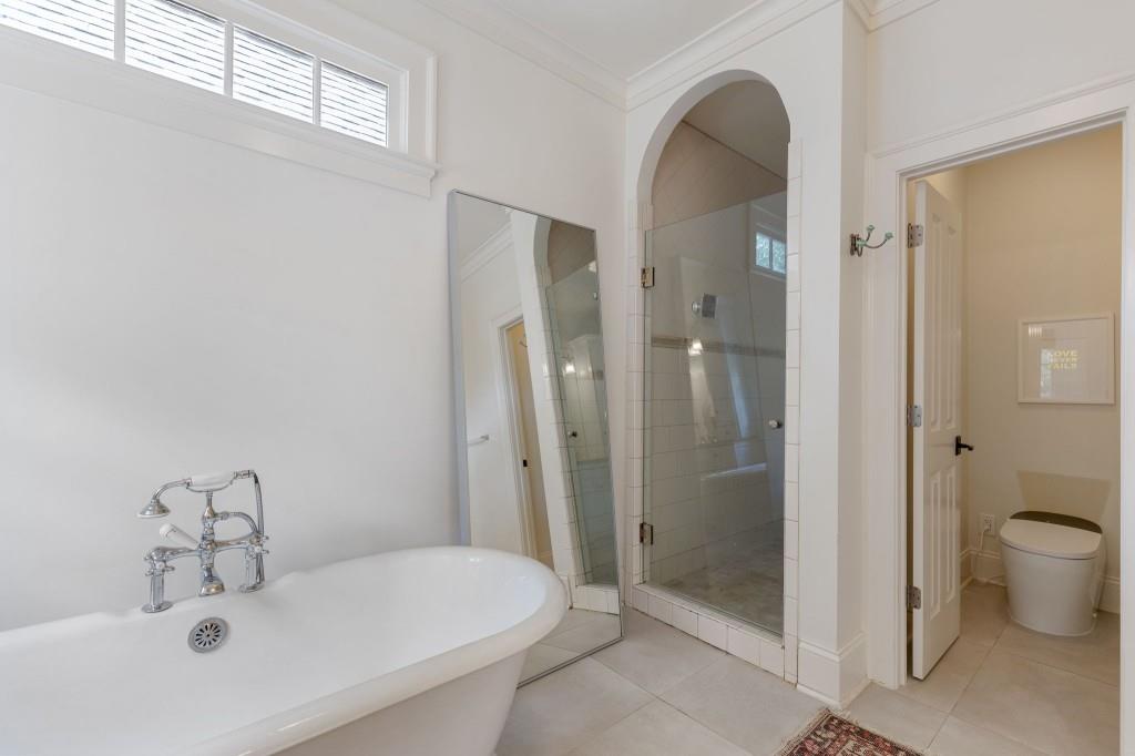 764 Burke Road NE