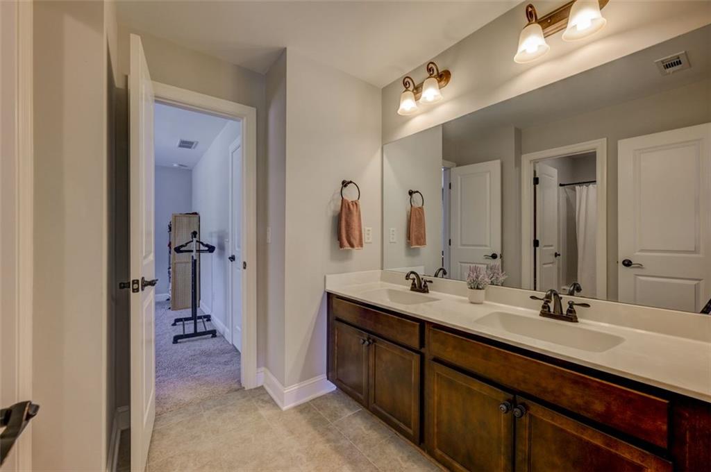 6863 LAKE STERLING Boulevard