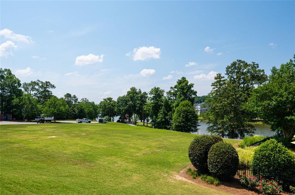 6863 LAKE STERLING Boulevard