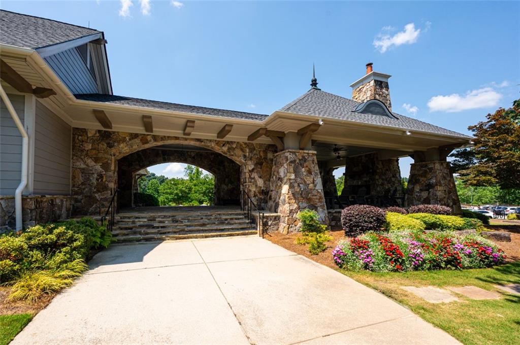 6863 LAKE STERLING Boulevard