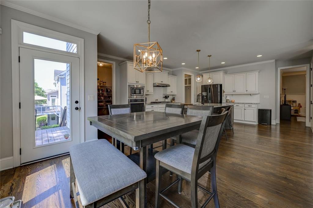 6863 LAKE STERLING Boulevard