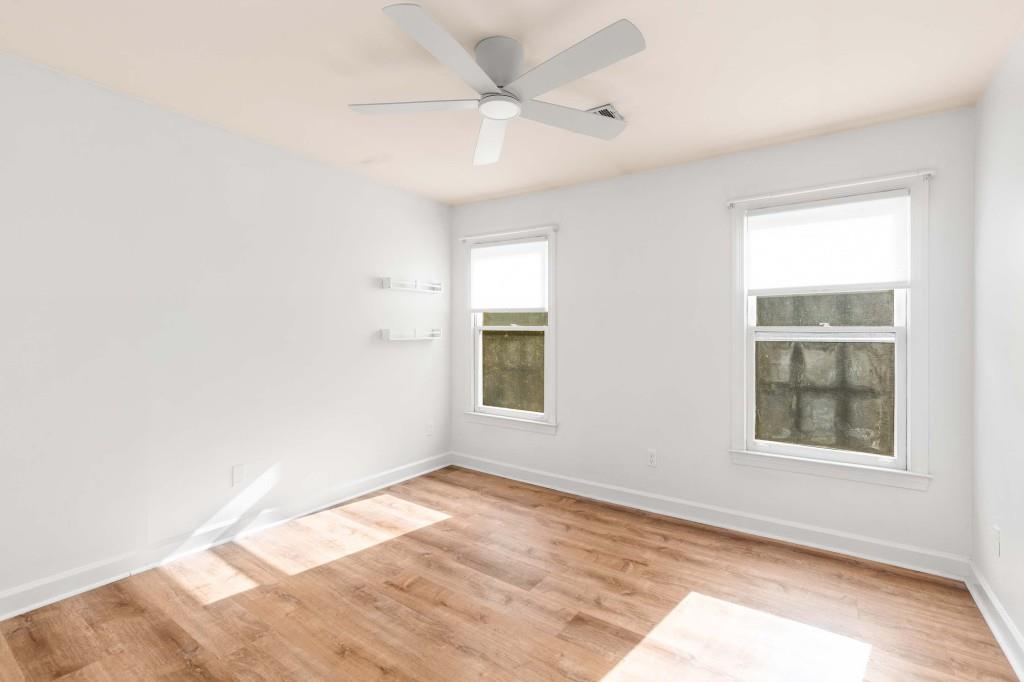 1341 Sheffield Glen Way NE