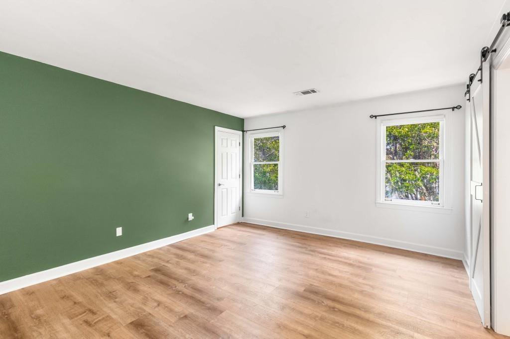 1341 Sheffield Glen Way NE